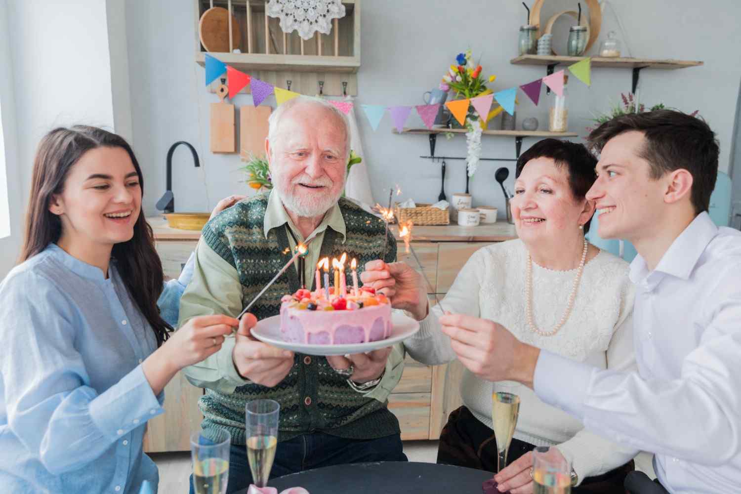 Money-pulling cakes may also not be available for urgent orders unless you opt for a custom cake Singapore.